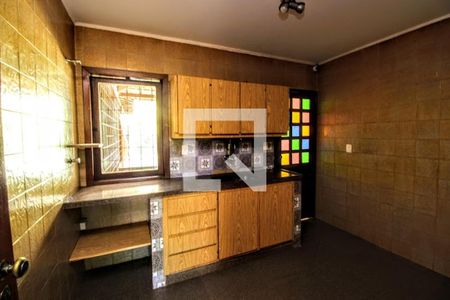 Casa à venda com 380m², 5 quartos e 6 vagasCozinha