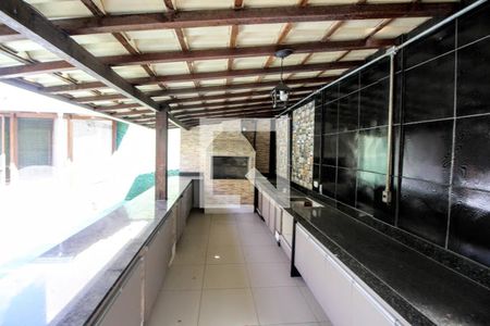 Casa à venda com 380m², 5 quartos e 6 vagasÁrea externa
