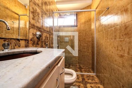 Casa à venda com 380m², 5 quartos e 6 vagasBanheiro
