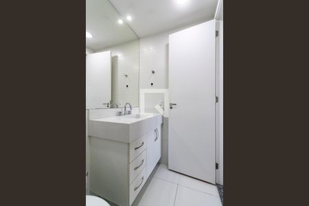 Apartamento à venda com 34m², 1 quarto e 1 vaga Apartamento à venda com 34m², 1 quarto e 1 vagaBanheiro da Suíte