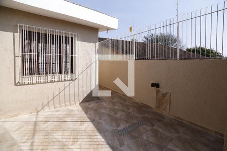 Casa à venda com 170m², 3 quartos e 4 vagasQuintal