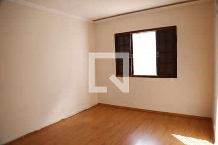 Casa à venda com 170m², 3 quartos e 4 vagasSuíte