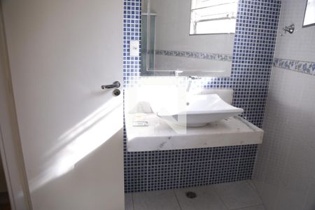 Casa à venda com 170m², 3 quartos e 4 vagasBanheiro da Suíte