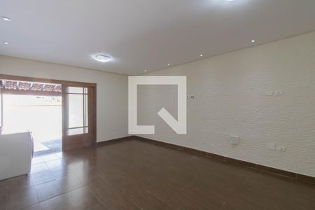 Sala de casa para alugar com 2 quartos, 210m² em Jardim Santa Clara, Guarulhos