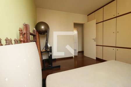 Apartamento à venda com 245m², 4 quartos e 3 vagasQuarto 2