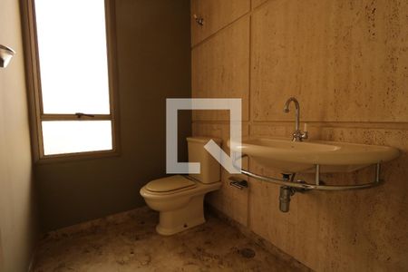 Apartamento à venda com 245m², 4 quartos e 3 vagasLavabo