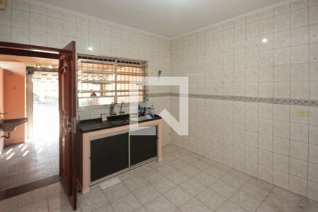 Cozinha de casa para alugar com 2 quartos, 70m² em Jardim Tiete, São Paulo