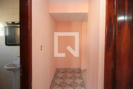 Corredor de casa para alugar com 2 quartos, 70m² em Jardim Tiete, São Paulo