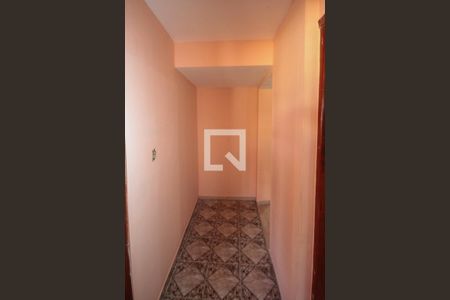 Corredor de casa para alugar com 2 quartos, 70m² em Jardim Tiete, São Paulo