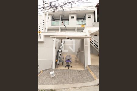 Fachada de casa à venda com 3 quartos, 100m² em Vila Mazzei, São Paulo
