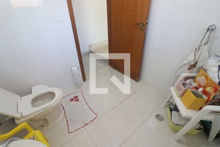 Casa à venda com 705m², 4 quartos e 8 vagasBanheiro 