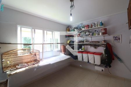 Casa à venda com 705m², 4 quartos e 8 vagasDepósito