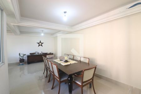 Casa à venda com 705m², 4 quartos e 8 vagasSala de Jantar