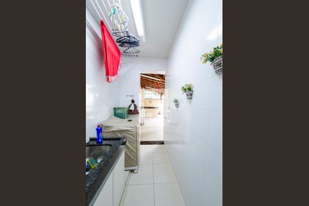 Casa à venda com 201m², 3 quartos e 3 vagas Casa à venda com 201m², 3 quartos e 3 vagasÁrea de serviço