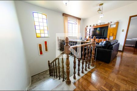 Casa à venda com 201m², 3 quartos e 3 vagas Casa à venda com 201m², 3 quartos e 3 vagasSala 2