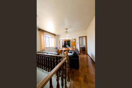 Casa à venda com 201m², 3 quartos e 3 vagas Casa à venda com 201m², 3 quartos e 3 vagasSala 2