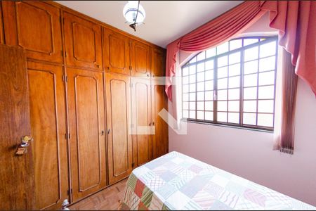 Casa à venda com 201m², 3 quartos e 3 vagas Casa à venda com 201m², 3 quartos e 3 vagasQuarto 1