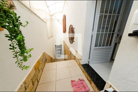 Casa à venda com 201m², 3 quartos e 3 vagas Casa à venda com 201m², 3 quartos e 3 vagasCorredor