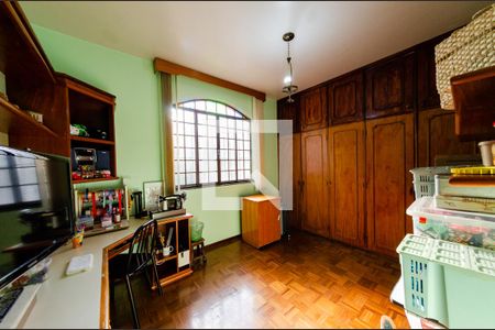 Casa à venda com 201m², 3 quartos e 3 vagas Casa à venda com 201m², 3 quartos e 3 vagasQuarto 2