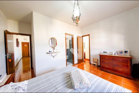 Casa à venda com 201m², 3 quartos e 3 vagas Casa à venda com 201m², 3 quartos e 3 vagasSuíte