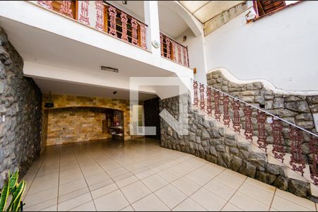 Casa à venda com 201m², 3 quartos e 3 vagas Casa à venda com 201m², 3 quartos e 3 vagasGaragem