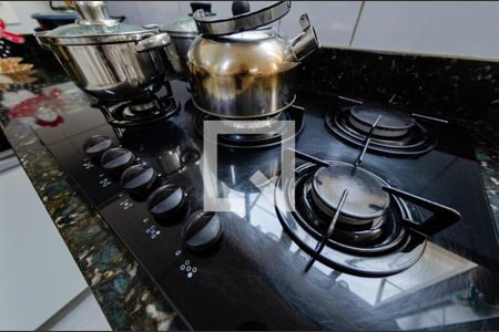 Casa à venda com 201m², 3 quartos e 3 vagas Casa à venda com 201m², 3 quartos e 3 vagasCozinha