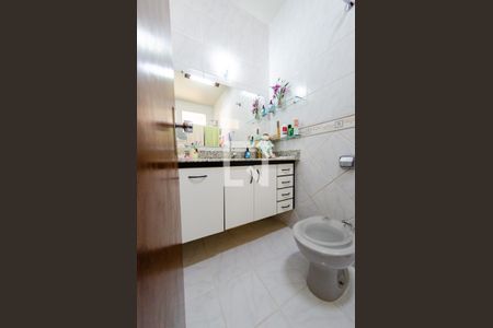 Casa à venda com 201m², 3 quartos e 3 vagas Casa à venda com 201m², 3 quartos e 3 vagasBanheiro suíte