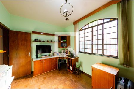 Casa à venda com 201m², 3 quartos e 3 vagas Casa à venda com 201m², 3 quartos e 3 vagasQuarto 2