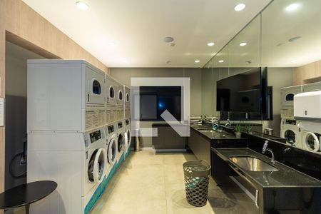 Studio para alugar com 27m², 1 quarto e sem vaga Studio para alugar com 27m², 1 quarto e sem vagaÁrea Comum - Lavanderia