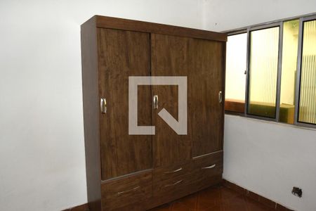 Casa à venda com 96m², 3 quartos e 2 vagasEdícula - Quarto 3