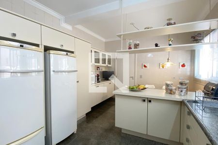 Casa de condomínio à venda com 560m², 4 quartos e 6 vagasCozinha