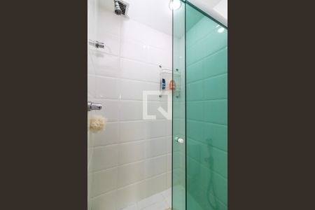 Apartamento para alugar com 60m², 2 quartos e 1 vaga Apartamento para alugar com 60m², 2 quartos e 1 vagaBanheiro da suite