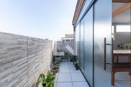 Apartamento à venda com 100m², 2 quartos e 2 vagasQuintal