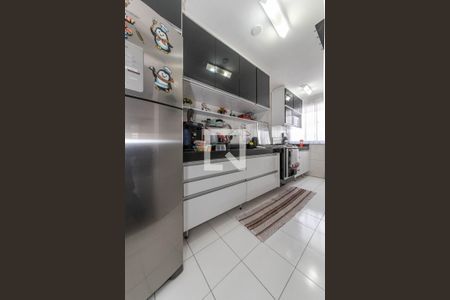 Apartamento à venda com 100m², 2 quartos e 2 vagasCozinha