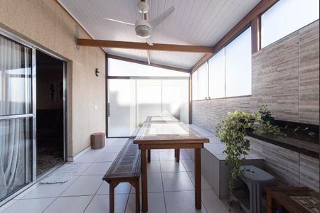 Apartamento à venda com 100m², 2 quartos e 2 vagasEspaço Gourmet