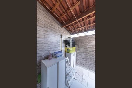 Apartamento à venda com 100m², 2 quartos e 2 vagasLavanderia