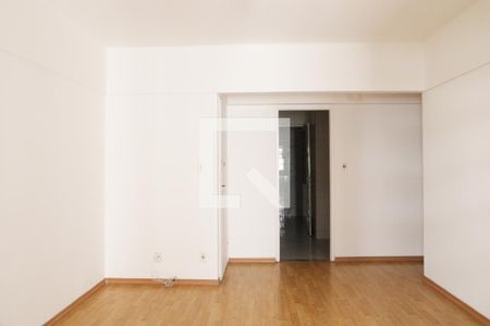 Apartamento à venda com 64m², 2 quartos e 1 vaga Apartamento à venda com 64m², 2 quartos e 1 vagaSala