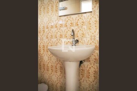 Apartamento à venda com 64m², 2 quartos e 1 vaga Apartamento à venda com 64m², 2 quartos e 1 vagaBanheiro 1