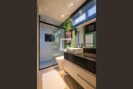 Apartamento para alugar com 100m², 2 quartos e 1 vaga Apartamento para alugar com 100m², 2 quartos e 1 vagaSuíte - Banheiro