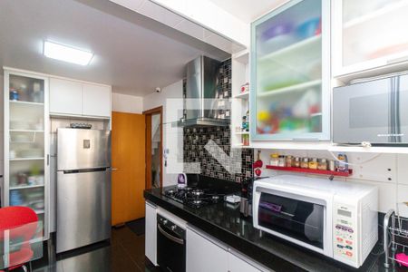Apartamento à venda com 166m², 4 quartos e 4 vagasCozinha