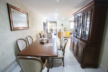Sala de Jantar de casa de condomínio à venda com 4 quartos, 500m² em Pechincha, Rio de Janeiro