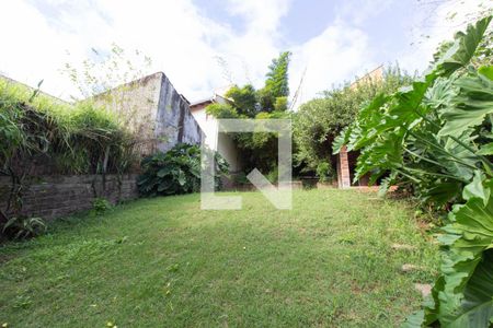 Casa à venda com 220m², 4 quartos e 2 vagas Casa à venda com 220m², 4 quartos e 2 vagasQuintal