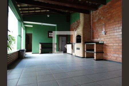 Casa à venda com 7 quartos, 720m² em Cabral, Contagem
