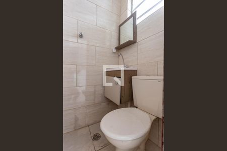 Casa à venda com 80m², 5 quartos e 1 vagaBanheiro de serviço