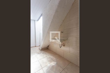 Casa à venda com 80m², 5 quartos e 1 vagaÁrea de Serviço