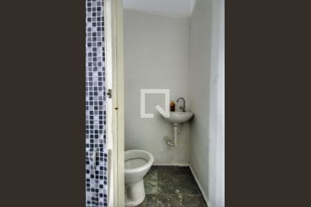 Casa à venda com 147m², 3 quartos e 1 vaga Casa à venda com 147m², 3 quartos e 1 vagaGaragem - Lavabo