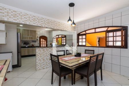 Casa à venda com 172m², 2 quartos e 3 vagasCozinha