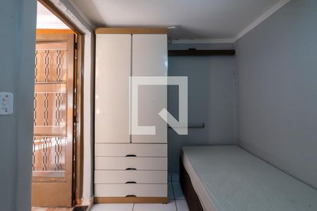 Casa à venda com 172m², 2 quartos e 3 vagasQuarto da edícula