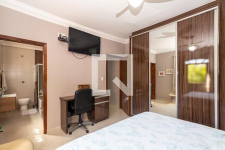 Suíte de casa à venda com 2 quartos, 172m² em Vila Rosalia, Guarulhos