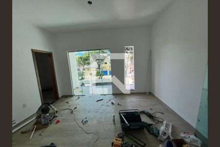 Casa à venda com 3 quartos, 170m² em Novo Eldorado, Contagem